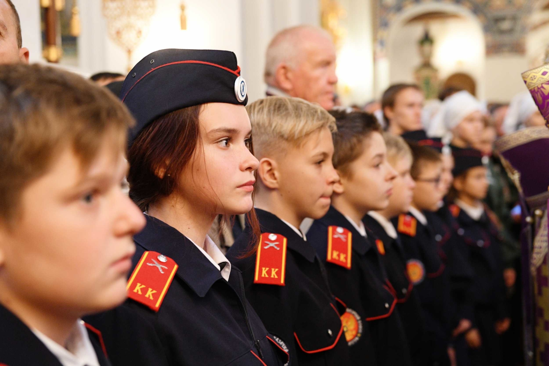 Предстоятель Русской Церкви совершил утреню всенощного бдения с чином Воздвижения Креста Господня в Спасо-Преображенском соборе г. Тольятти