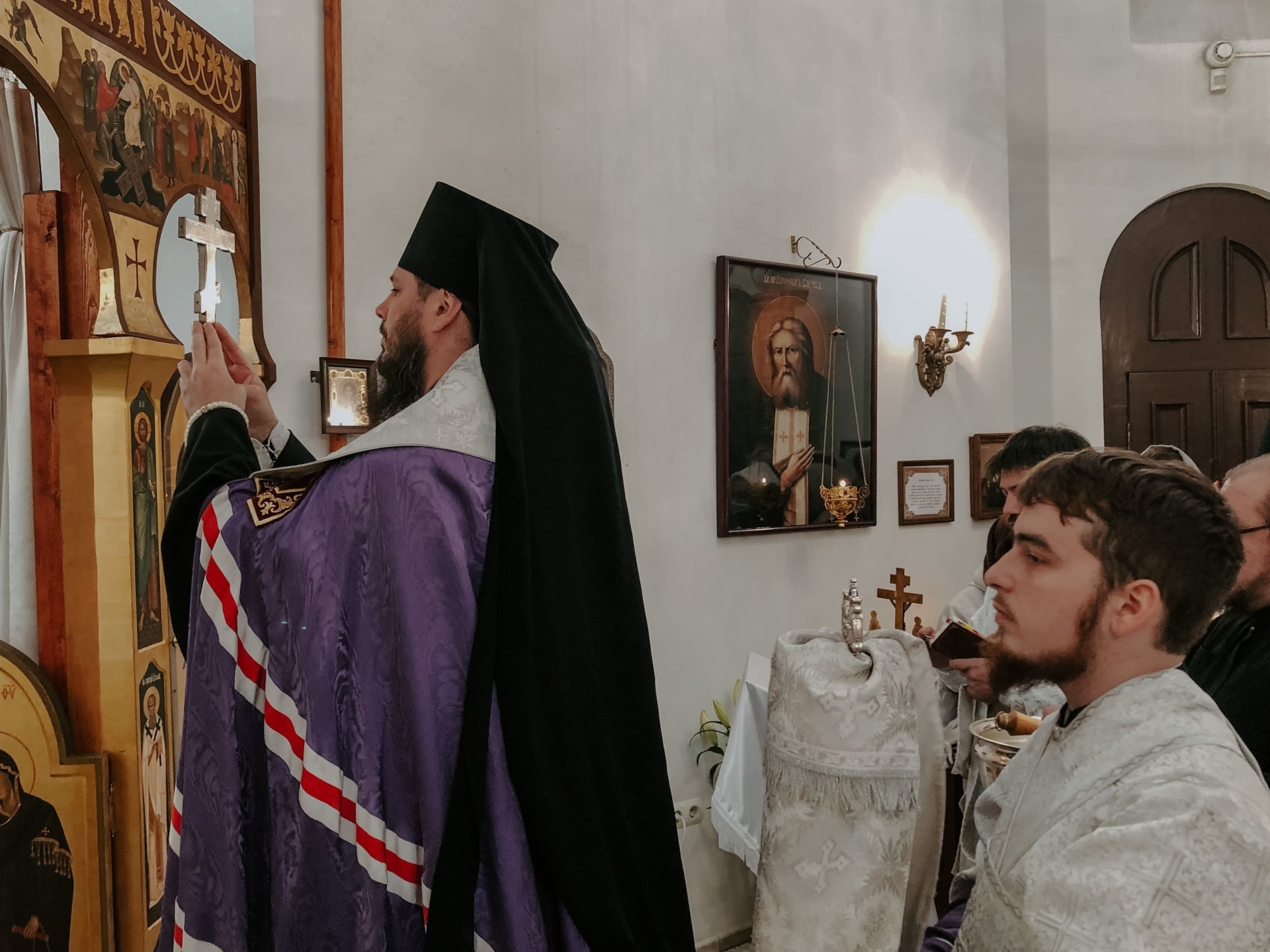 ЕПИСКОП ТОЛЬЯТТИНСКИЙ И ЖИГУЛЁВСКИЙ НЕСТОР СОВЕРШИЛ МОЛЕБЕН В ДОМОВОМ ХРАМЕ АО «АВТОВАЗ» В ЧЕСТЬ АРХИСТРАТИГА БОЖИЯ МИХАИЛА