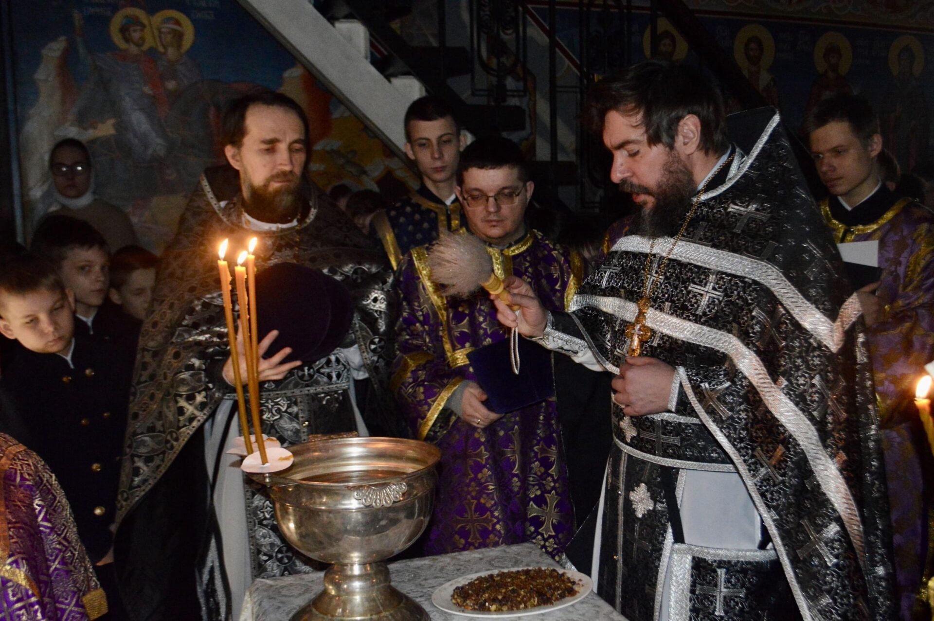 СОВЕРШЕНА ОБЩЕГИМНАЗИЧЕСКАЯ ЛИТУРГИЯ ПРЕЖДЕОСВЯЩЕННЫХ ДАРОВ