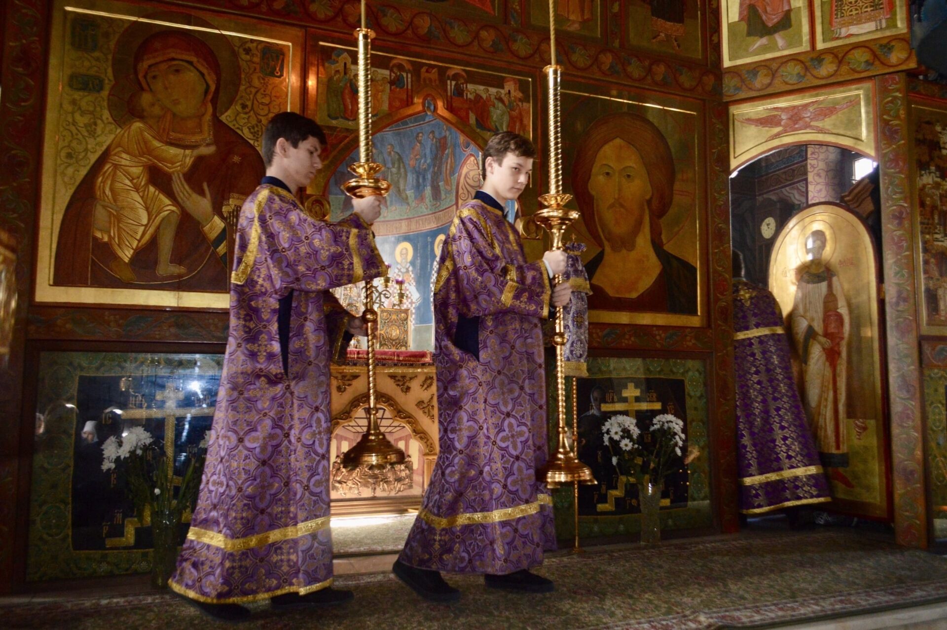 СОВЕРШЕНА ОБЩЕГИМНАЗИЧЕСКАЯ ЛИТУРГИЯ ПРЕЖДЕОСВЯЩЕННЫХ ДАРОВ