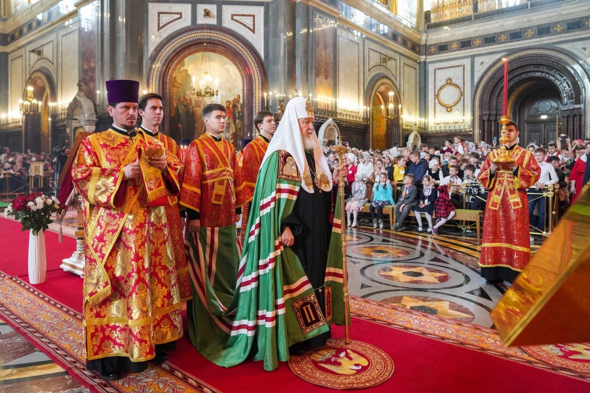 Хор Православной классической гимназии г. Тольятти принял участие в Патриаршей Божественной литургии